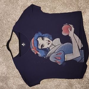 Disney Parks Snow White Top XXL